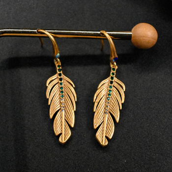 Naušnice u retro stilu od legure s elektroplatiranom površinom, model G1115ED.