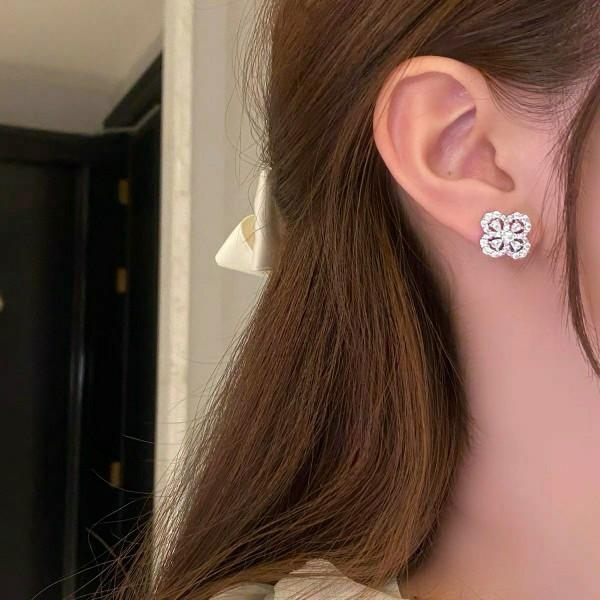 Naušnice s četverolisnim djetelinom, bakrene, elektroplatiranje, INS stil, za žene