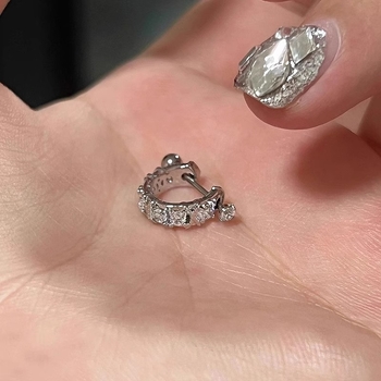 Ženske naušnice s vijčanim zatvaračem, 99% srebro, jednostavan stil, proljeće 2025