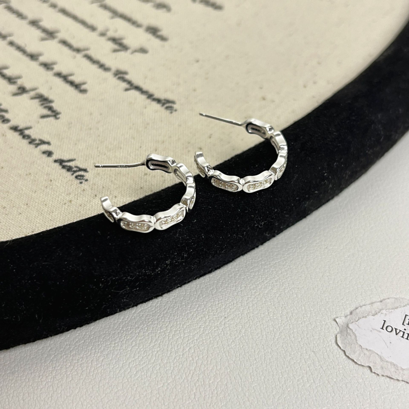 Fülbevalók — réz test + 925 ezüst fülstift, elektroplatírozott felület, könnyed luxus stílus