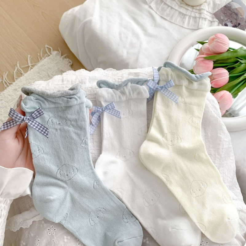 Dámske bavlnené ponožky s priehľadnou sieťkou a mašnou, stredná dĺžka trubičky, 80–90% bavlna, rýchloschnúce