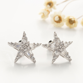 Naušnice: petokraka zvijezda od bakra s cirkoninim ugradnjom, elektroplatirane, Jinse dizajn, korejski stil