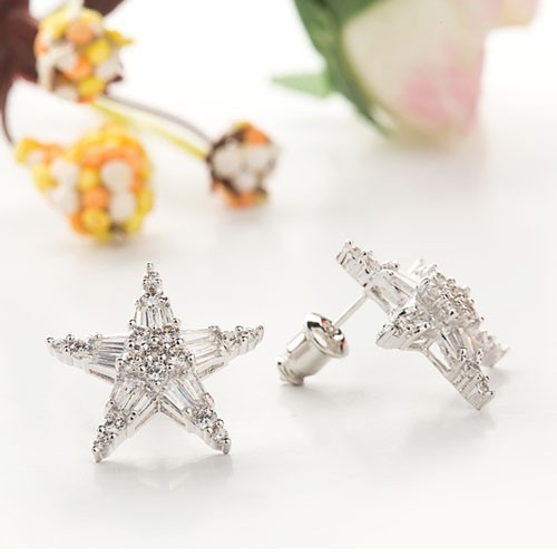 Naušnice: petokraka zvijezda od bakra s cirkoninim ugradnjom, elektroplatirane, Jinse dizajn, korejski stil