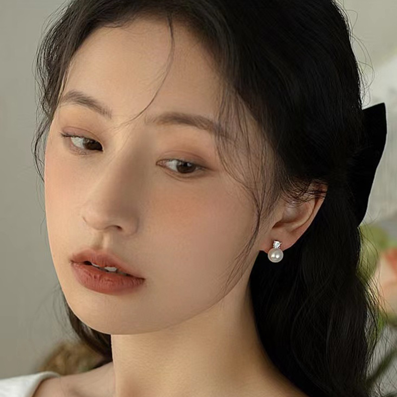 Női réz fülbevalók gyöngybeültetéssel és moissanittel, geometriai kialakítás Chanel-stílusban, Disifanhua