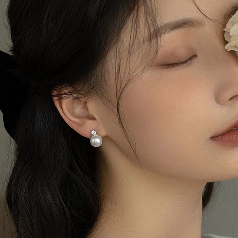 Női réz fülbevalók gyöngybeültetéssel és moissanittel, geometriai kialakítás Chanel-stílusban, Disifanhua