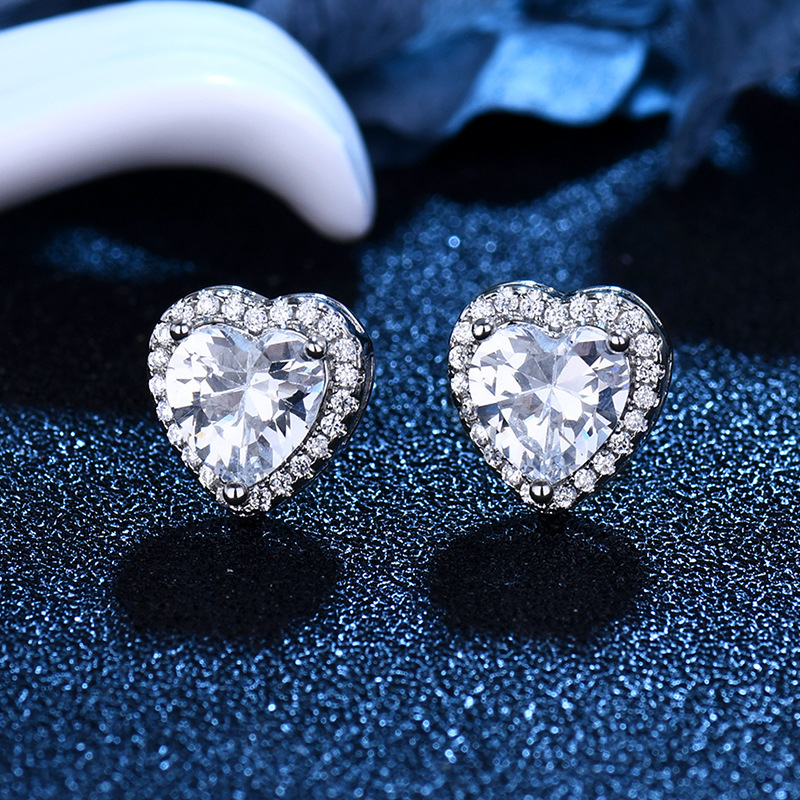 Bakrene naušnice u obliku srca sa cirkonima, ručna izrada