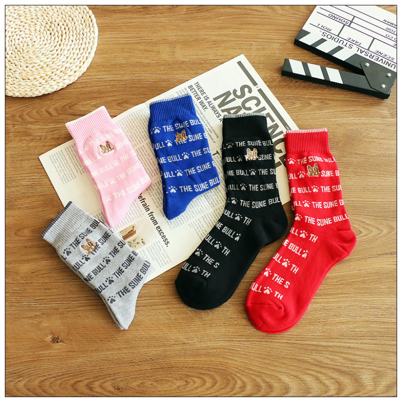 Dámske ponožky z bavlneného terry, vysoký strih, hrubé, s vyšívaným motívom psa, 70–80% bavlna, na zimu a jar