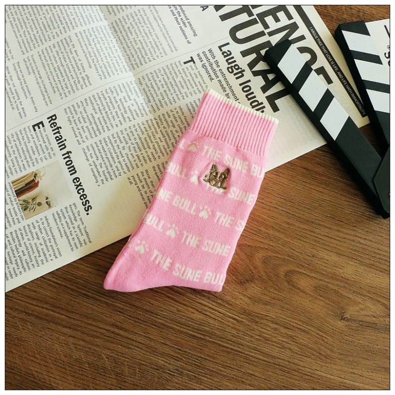 Dámske ponožky z bavlneného terry, vysoký strih, hrubé, s vyšívaným motívom psa, 70–80% bavlna, na zimu a jar