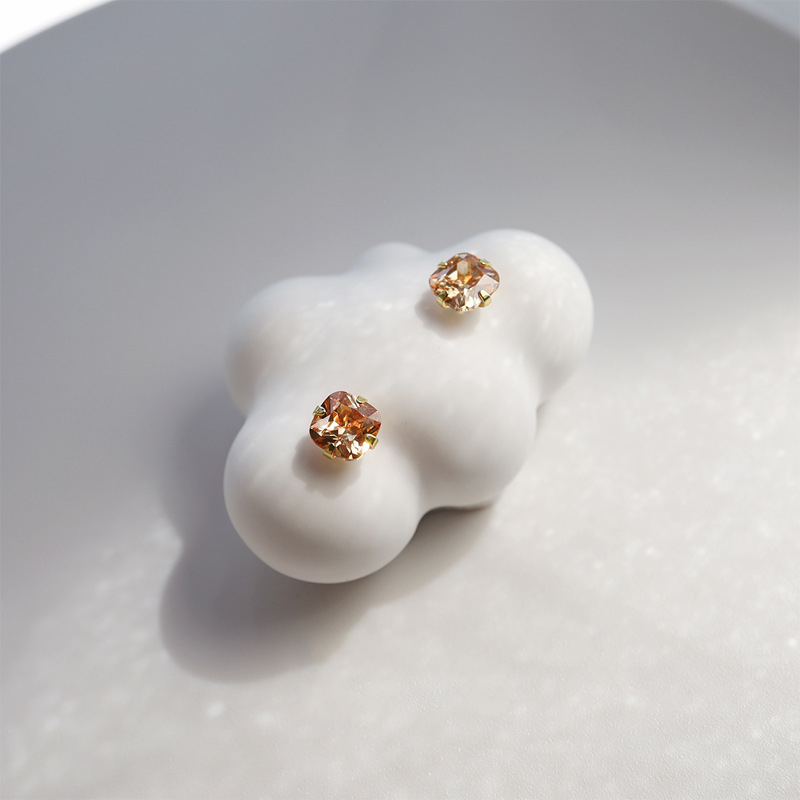 Naušnice od srebra 925 s citrinom, geometrijski kvadrat, četveroprugasti držač, ženski stil