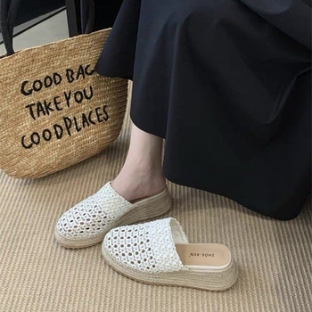 Ženske slip-on cipele u literarno-retro stilu, okrugli vrh, PU gornji dio, PU unutarnja podloga, TPR đon
