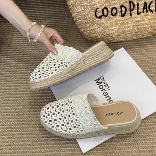 Ženske slip-on cipele u literarno-retro stilu, okrugli vrh, PU gornji dio, PU unutarnja podloga, TPR đon