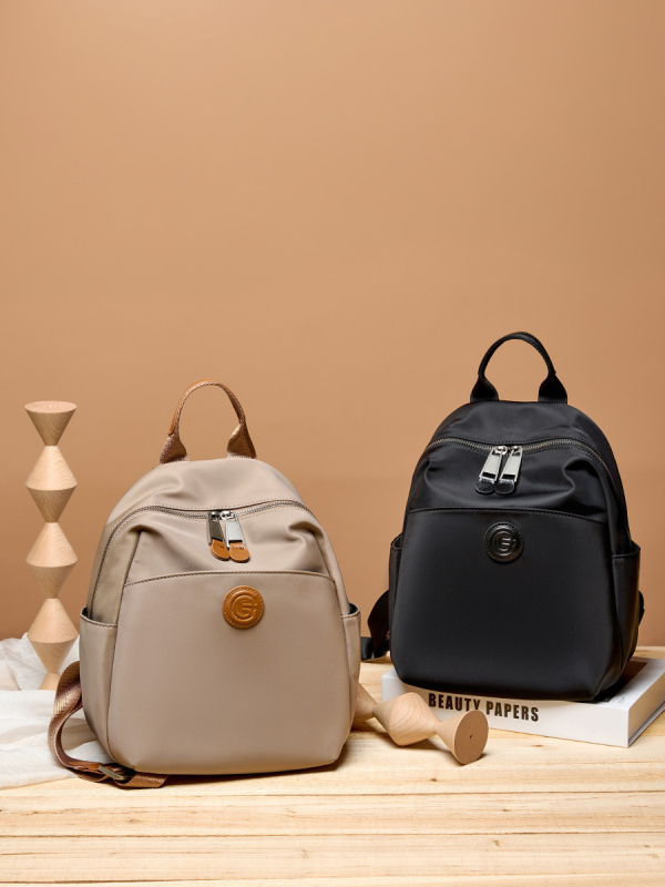 Ruksak od Oxford platna, gradski minimalistički stil, vodootporan, zatvarač, unutarnji pretinci: pretinac sa zatvaračem, pretinac za telefon, pretinac za identifikacijsku karticu.