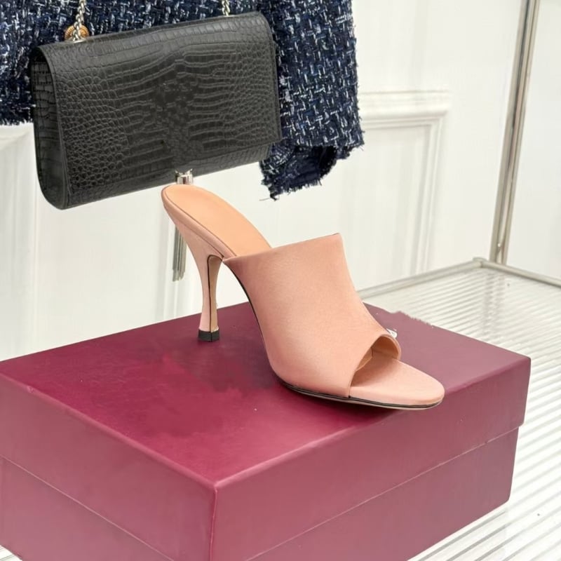 Toe-loop sandale s okruglim vrhom, platforma 6–8 cm, gornji materijal: vrh od ovčje kože, potplat od prave kože
