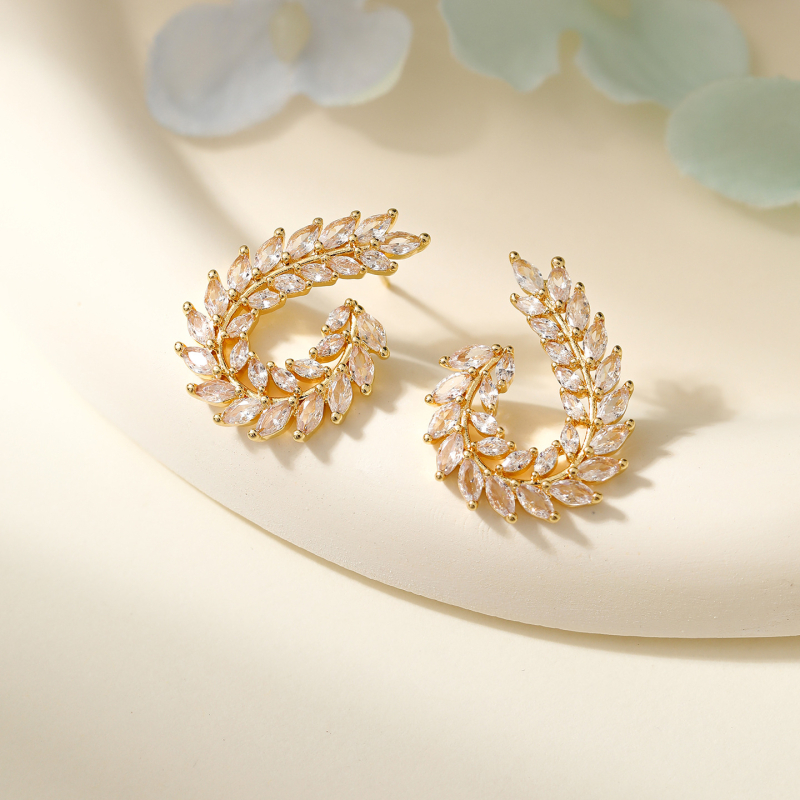 Naušnice s motivom pšenice i mikro cirkonima, bakar pozlaćen, ušna šipka od srebra 925, lagani luksuzni stil, jesen 2025