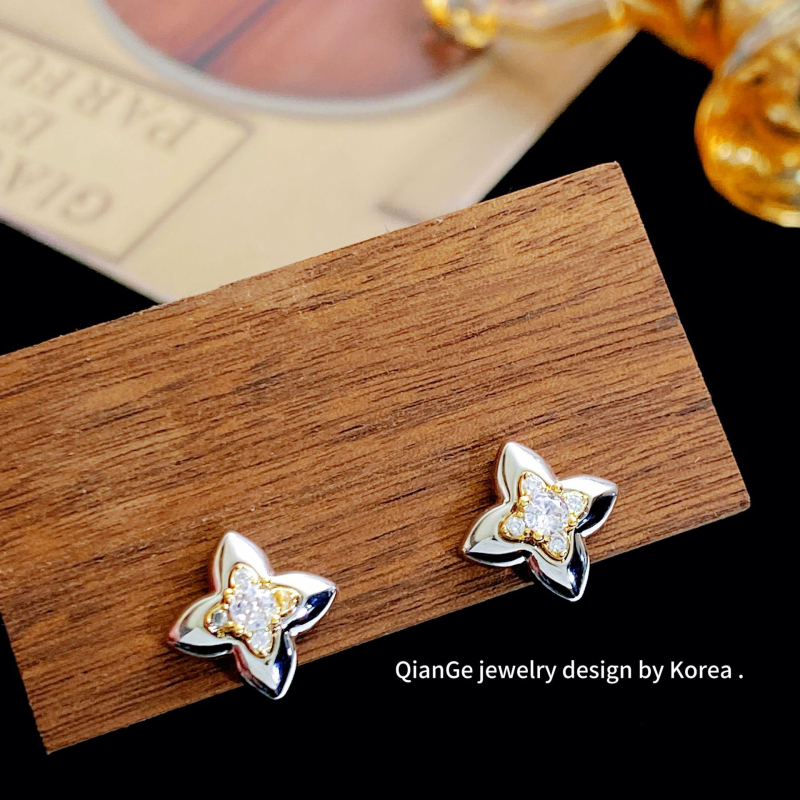 Naušnice s motivom četverolistnog cvijeta, geometrijski oblik, bakar, elektroplating, štipovi od srebra 925, marka Aobier