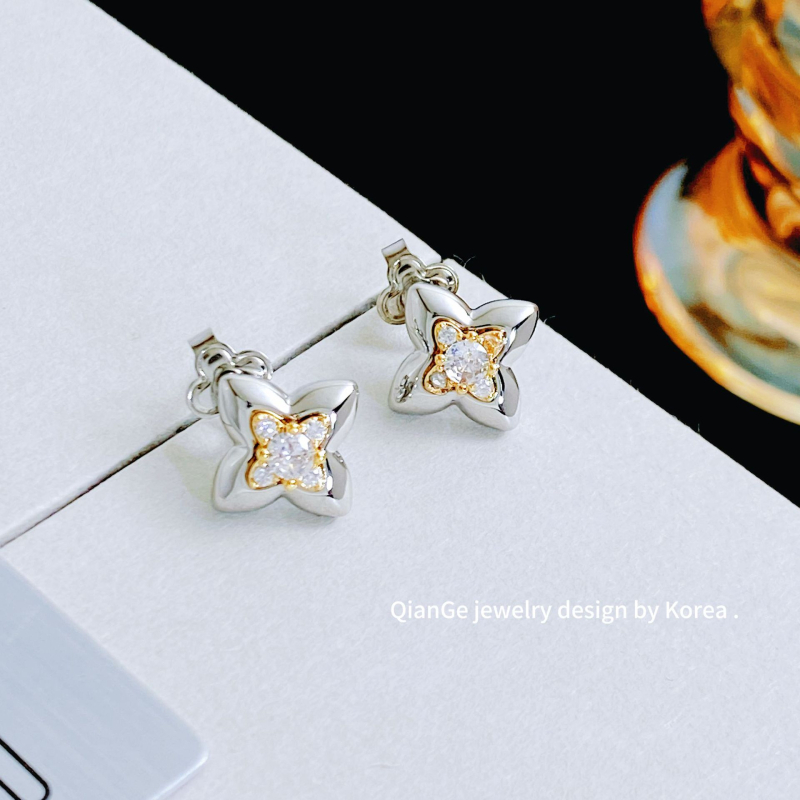 Naušnice s motivom četverolistnog cvijeta, geometrijski oblik, bakar, elektroplating, štipovi od srebra 925, marka Aobier