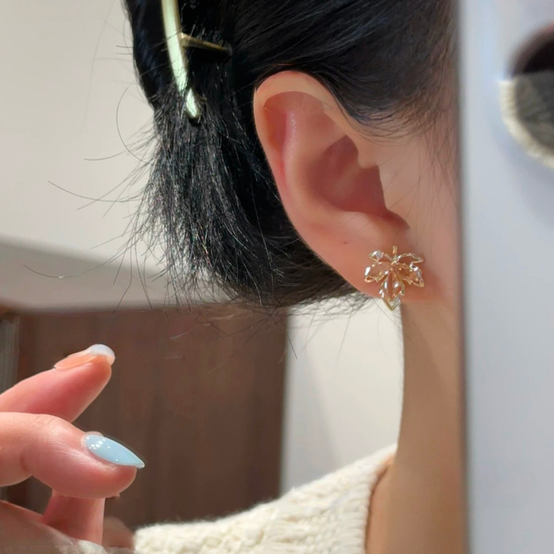 Naušnice: bakar + cirkon, elektroplatiranje, oblik cvijeta, lagani luksuzni stil, ušne igle od srebra 925