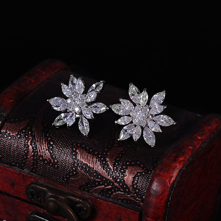 Naušnice s cvjetnim dizajnom, cirkon ugrađen, Zhunze Jewelry, za žene