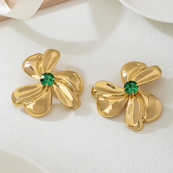 Geometriai formájú fülbevalók ötvözetből, elektroplakálás, rozsdamentes acél fülpálcák, márka Nothing (Anyag: ötvözet; Eljárás: elektroplakálás; Forma: geometriai; Fülpálcák: rozsdamentes acél; Márka: Nothing)