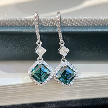 Moissanite обеци – сребърни, 1+1 карата, Asscher-cut, геометрична форма