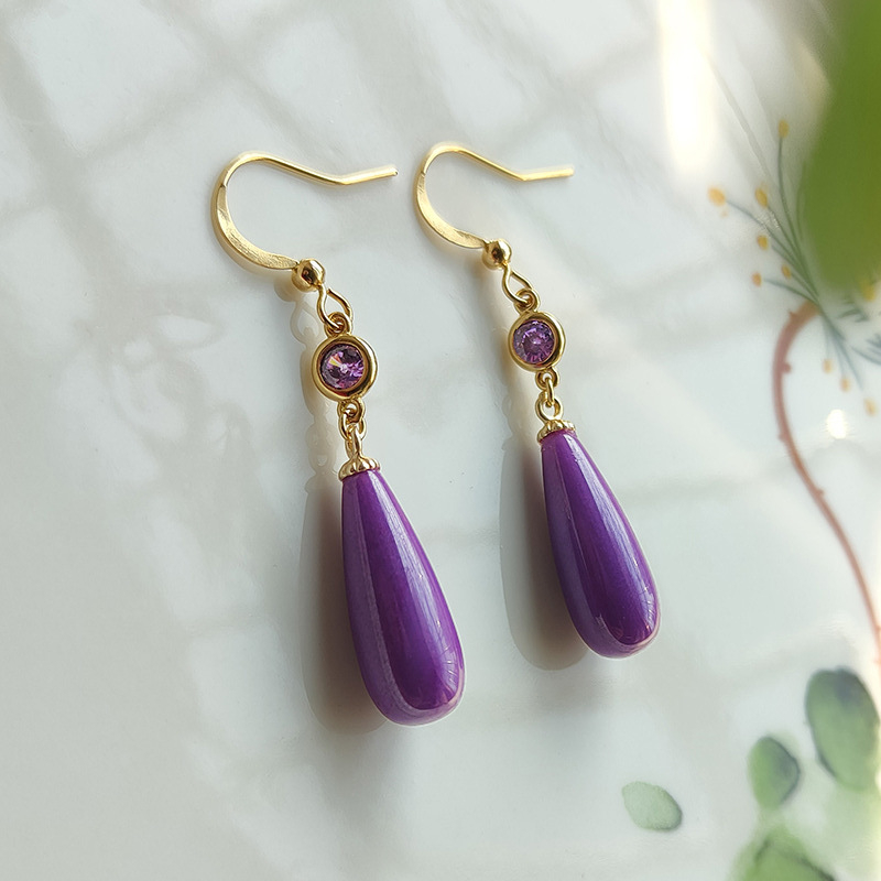 Обеци – Геометричен метален дизайн, античен стил, литературно ретро, лято 2025.