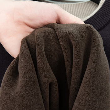 Muški vuneni džemper s flisom i vezenim detaljima, okrugli ovratnik, dugi rukavi, elastičan