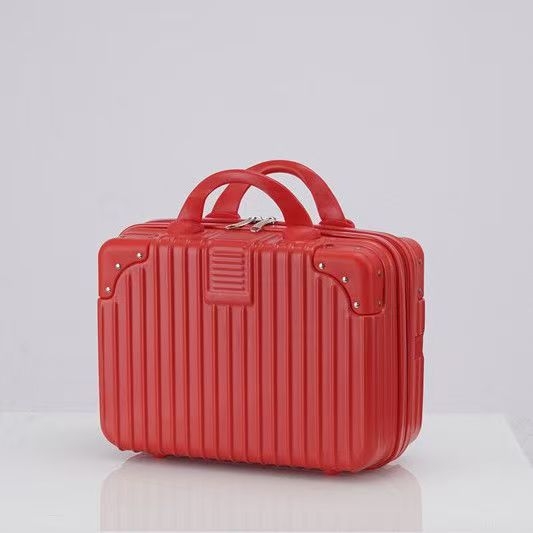 Βαλίτσα ABS με παντός τύπου τροχούς, άνοιγμα με φερμουάρ, σχέδιο ριγέ, κατάλληλη για επιβίβαση σε αεροπλάνο