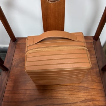 Ριγέ φορητή τσάντα μακιγιάζ με φερμουάρ, εξωτερικό PVC, επένδυση πολυεστερική, πολυλειτουργική