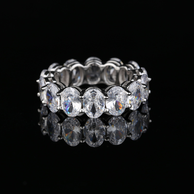 Prsten od srebra S925 s pavé dijamantima, geometrijski stil, težina 7 g, model R093