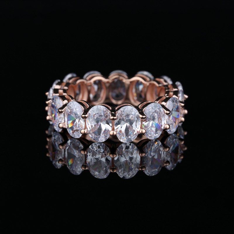 Prsten od srebra S925 s pavé dijamantima, geometrijski stil, težina 7 g, model R093