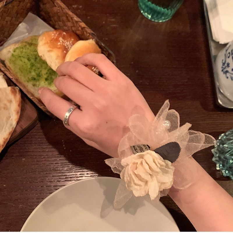 Accesorii pentru păr: Floare de încheietură și bentă de păr cu model floral, stil modern minimalist, pentru copii, iarna 2022