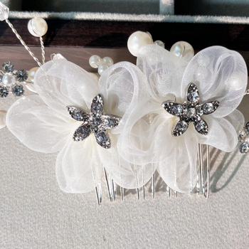 Ornament pentru păr cu perle și cristale, floare, CC05