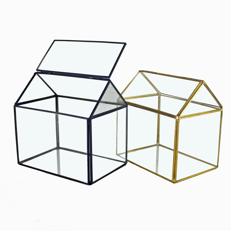 Sere din sticlă în formă de casă pentru flori veșnice — cub geometric, peisaj miniatural