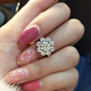 V arany napvirág gyűrű, geometriás dizájn, elektroplakált felület