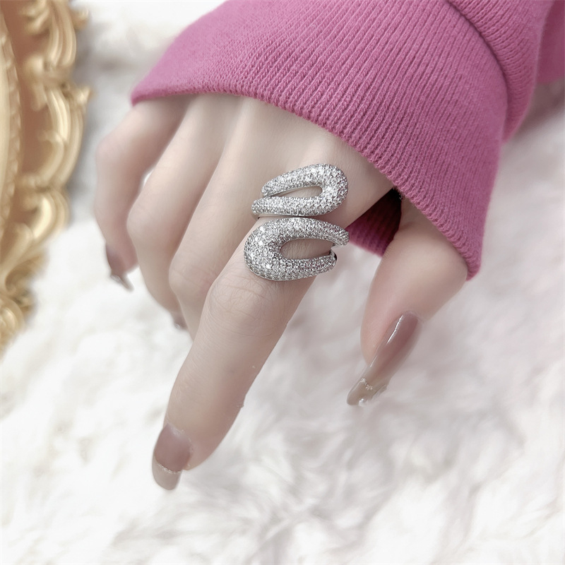 Domitia réz nyitott végű gyűrű cirkóniával, geometriai design, modell DMJZ532