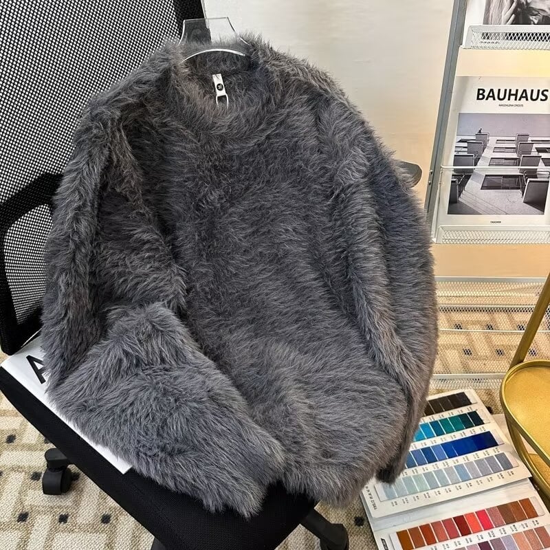 Džemper s dugim rukavima, okrugli izrez, slobodan kroj, prugasti uzorak; tkanina od pamuk-mešavine s 90% poliester