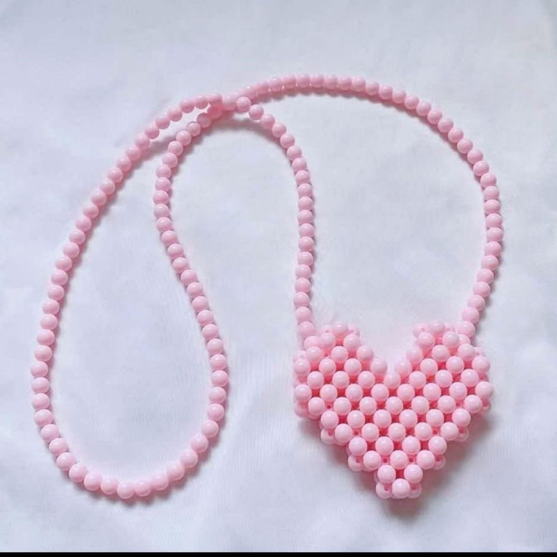 KNIORER Perlena torba za ramenu u obliku srca, od akrila, otvorena džep, s jednom naramenicom, urban minimalistički stil