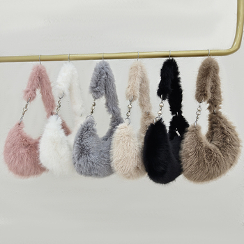 Ženska torbica dumpling od pliša, s umjetnim lisjim krznom, zatvarač, podstava od sintetičke kože, horizontalni kvadratni oblik