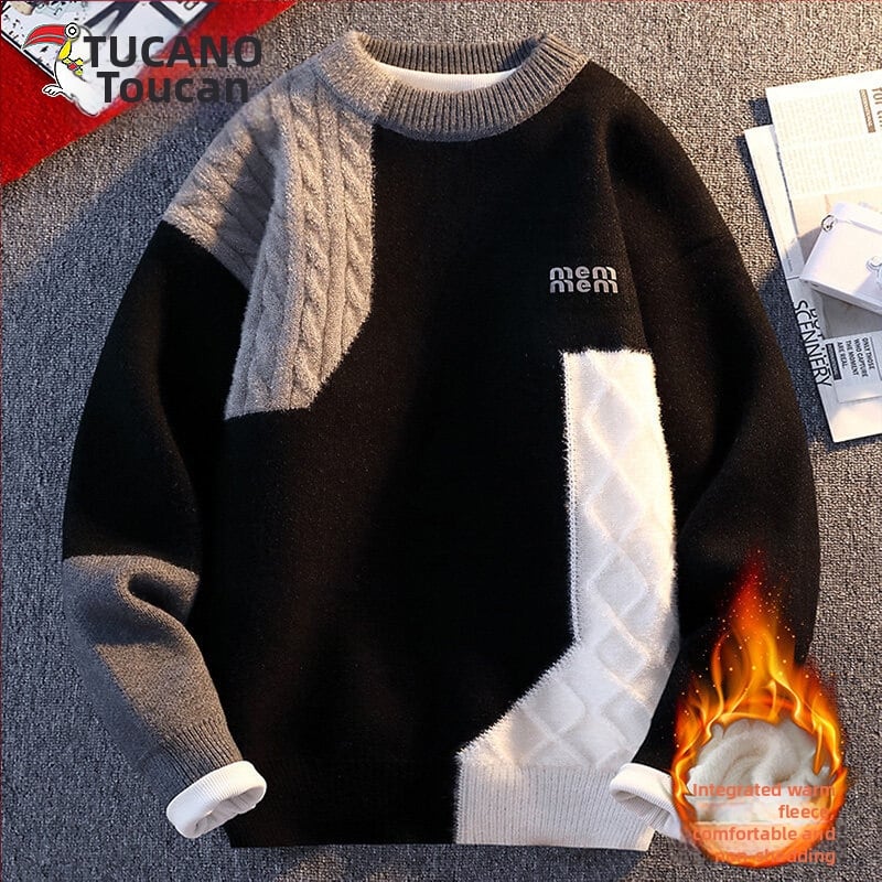 Pleteni pulover s okruglim izrezom, slobodan kroj, debeli materijal; poliester s dlakom zajca, detalj s našivkom