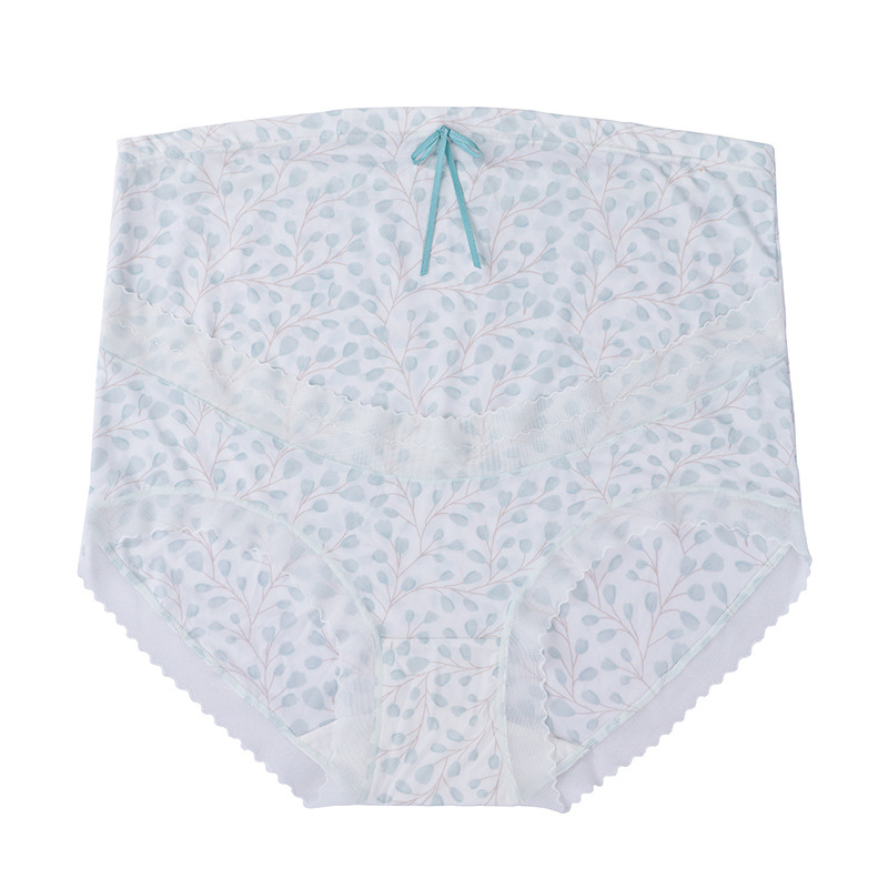 Trudničko donje rublje s visokim strukom, prozračne, antibakterijski, podrška trbuha, cvjetni uzorak; glavni materijal najlon 70–80%, podstava od pamuka 90–95%.