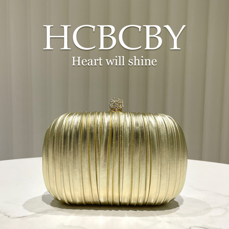 Kézitáska – doboz alakú | PU bőr, vízszintes négyzetes forma, csattal zár, poliészter bélés, határokon átívelő trend