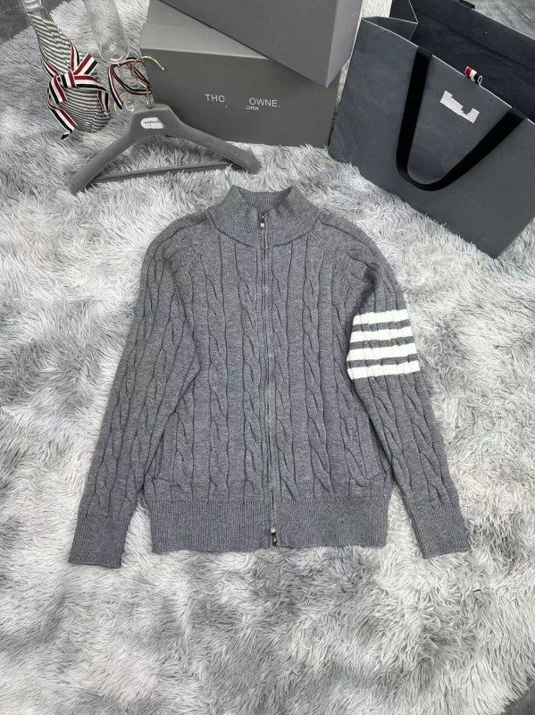 Nova TB pletena jakna-cardigan za muškarce i žene, visokog kvaliteta, s četiri pruge, koledžanski stil, casual kardigan sa zatvaračem i stojećim ovratnikom
