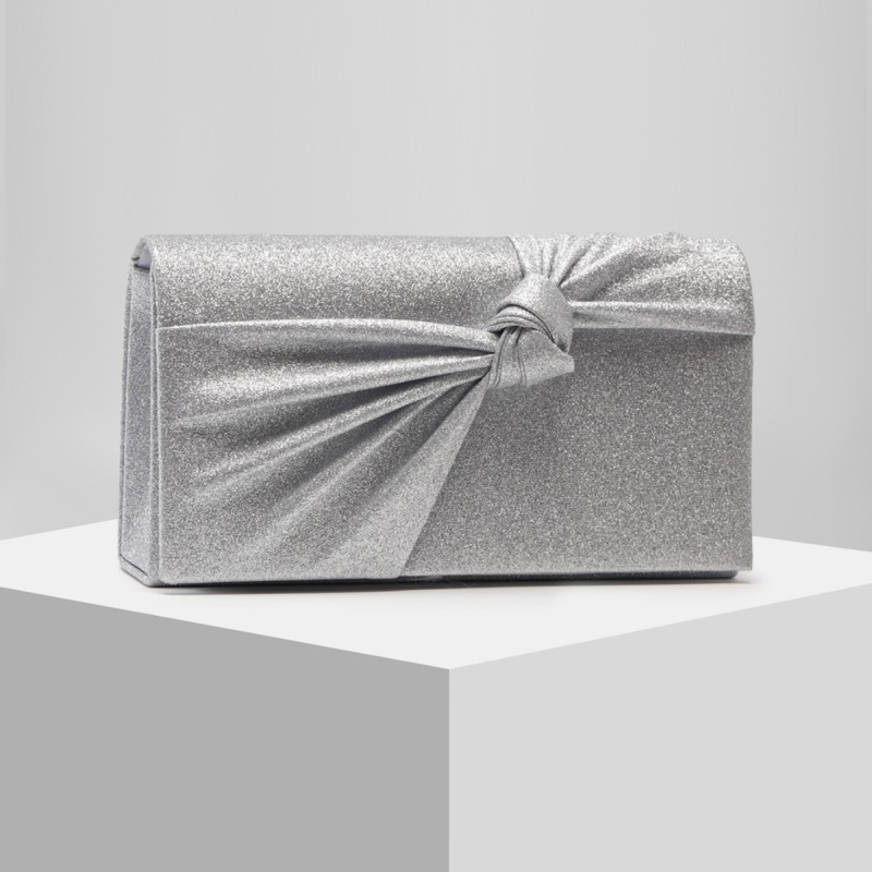 Ženska plisirana sjajna večernja clutch torbica, poliester materijal, poliester podstava, horizontalni kvadratni oblik, magnetska zatvarač, gradski minimalistički stil