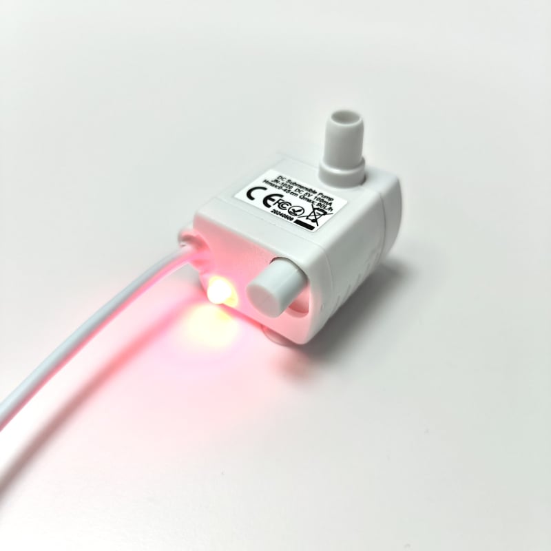 Помпа за поилка на домашни любимци, подводна, регулируем поток, 5V 1A DC, USB захранване, LED осветление, защита от сух ход