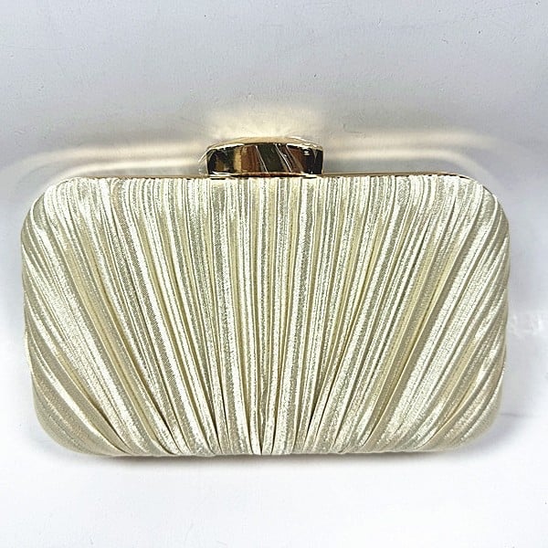 Večernja clutch torbica, mali kvadratnog stila, Materijal: poliester, Oblik: vodoravni pravokutnik, Način otvaranja: kopča, Unutarnji pretinac: džep za telefon