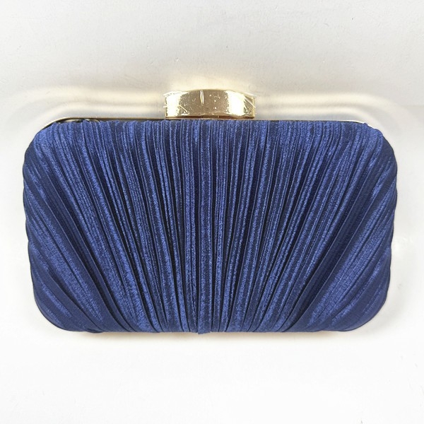 Večernja clutch torbica, mali kvadratnog stila, Materijal: poliester, Oblik: vodoravni pravokutnik, Način otvaranja: kopča, Unutarnji pretinac: džep za telefon