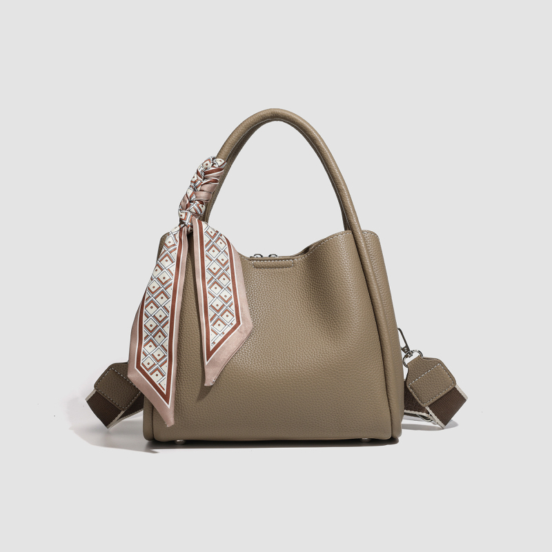 PU torbica za žene – elegantan stil zrele žene, torba tipa kanta, ljeto 2025, svakodnevna upotreba