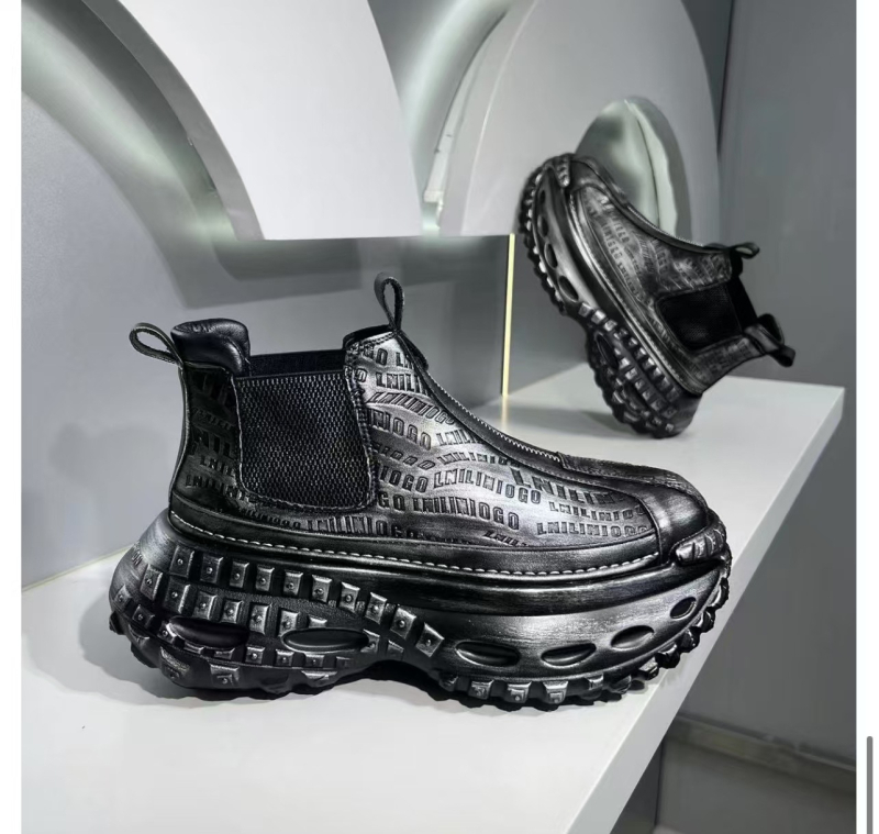 Muške visoke retro tenisice s gornjim dijelom od mikrovlakna, šiljat nos, debela potplat, vezanje, jesen 2024