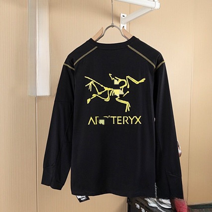 Тениска с дълги ръкави от памучен бленд, свободна кройка, кръгла яка, принт с карикатура