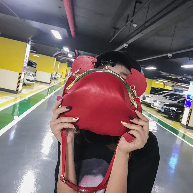 KKX PU crossbody torba s malim kvadratnim dizajnom, horizontalni oblik, zatvaranje latch, unutarnji džepovi: džep na zip, džep za telefon, džep za ID